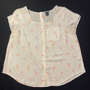 Torrid flamingo button back blouse size 1